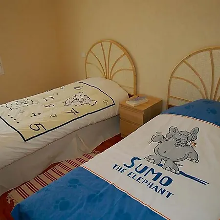 In France With Private Pool And Golf Views 酒店 圣吉尔-克鲁瓦德维